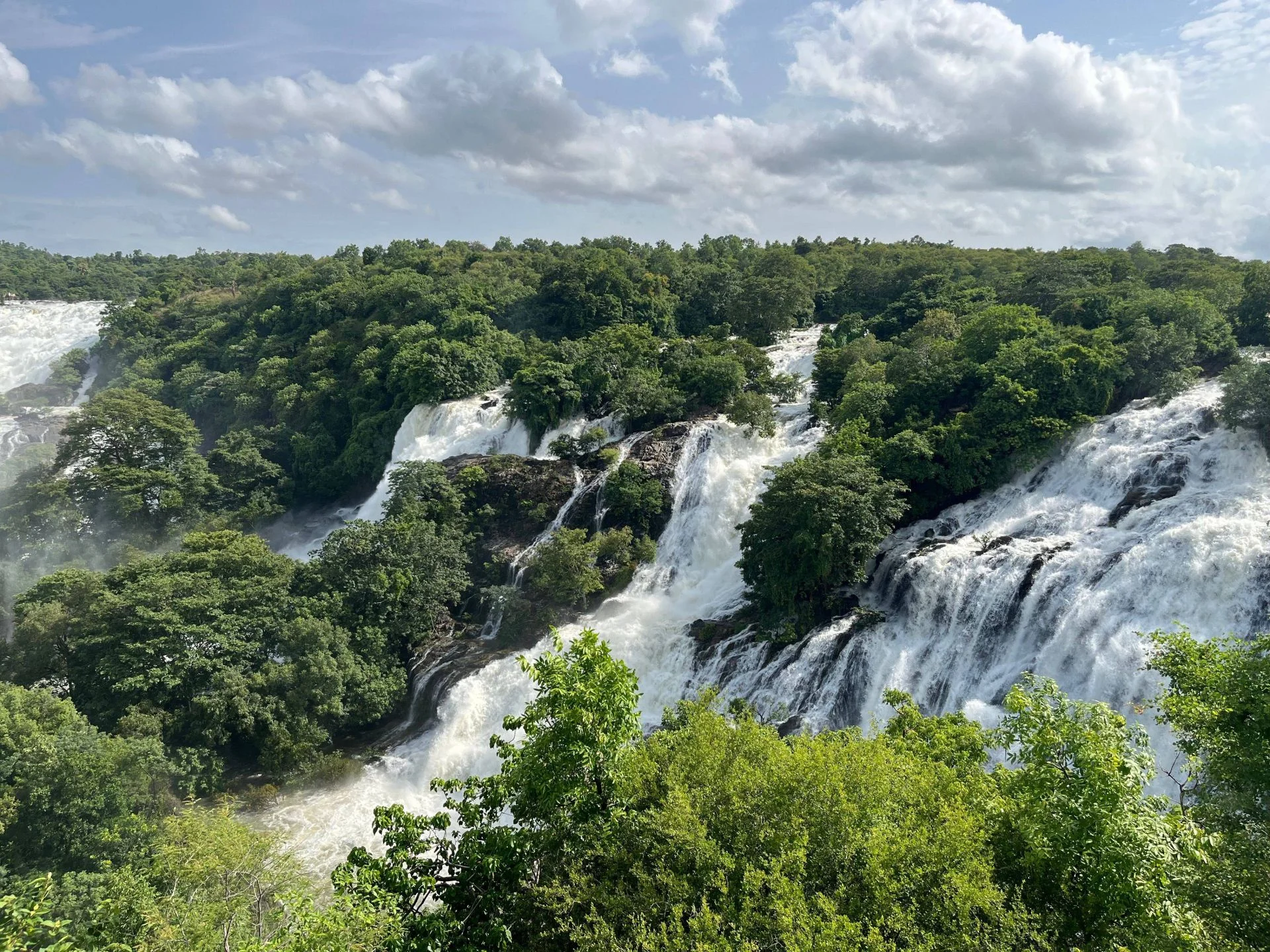 Shivanasamudra Falls