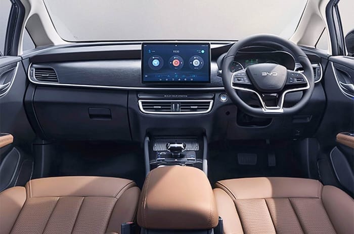 BYD eMax 7 rear third-row seating