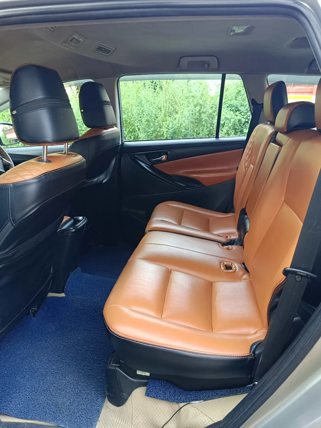 Innova Crysta side view Bangalore outstation cab